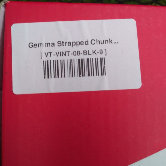 NWT from TBN Black Gemma strapped chunk heel - Picture 8 of 10